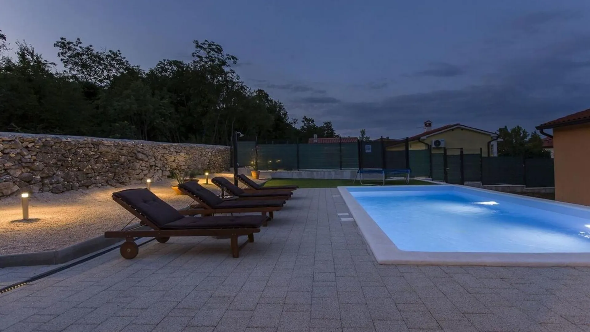 לאבין Holiday Home Aurea - Happy Rentals דירה