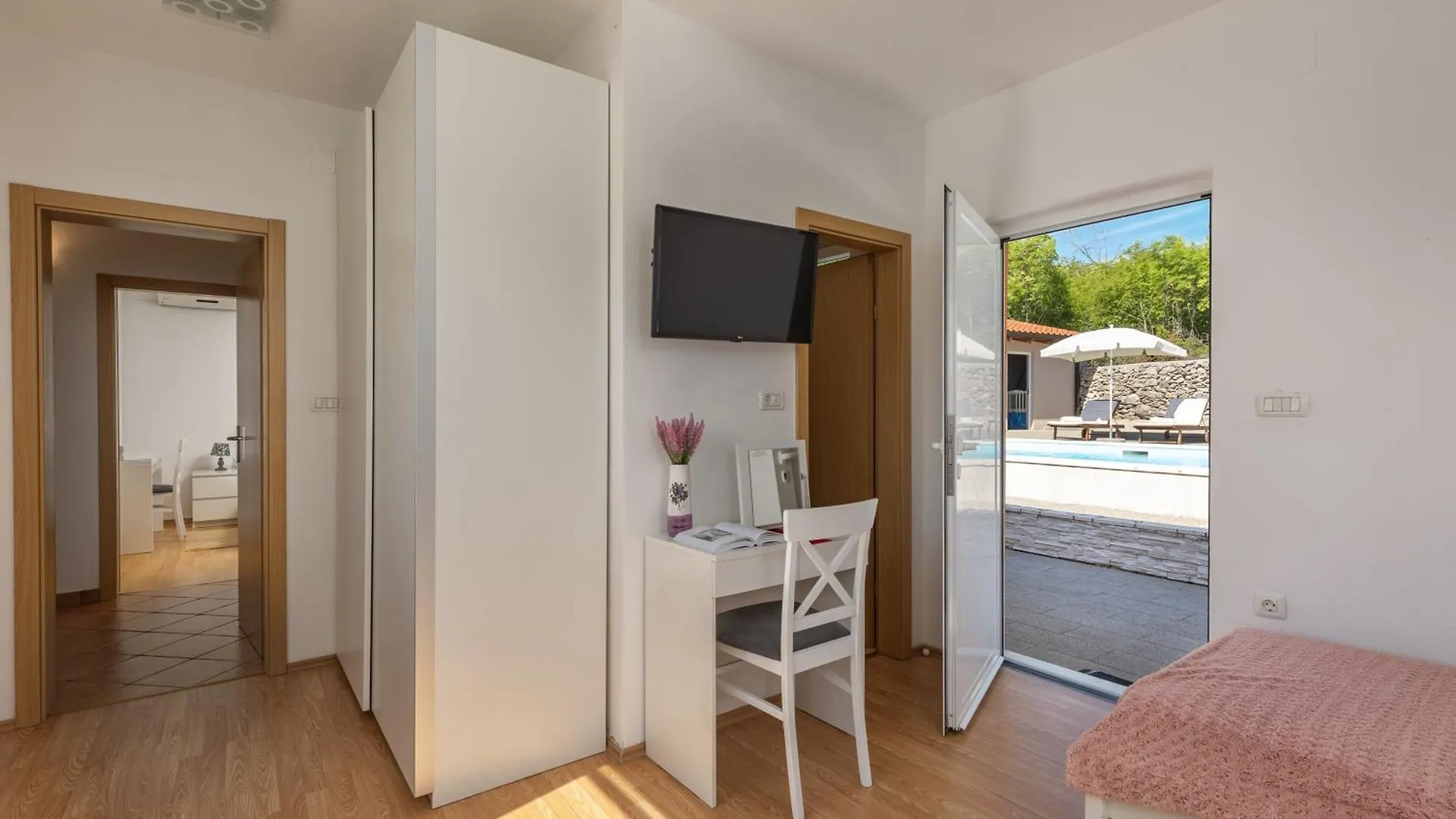 לאבין Holiday Home Aurea - Happy Rentals 0*,