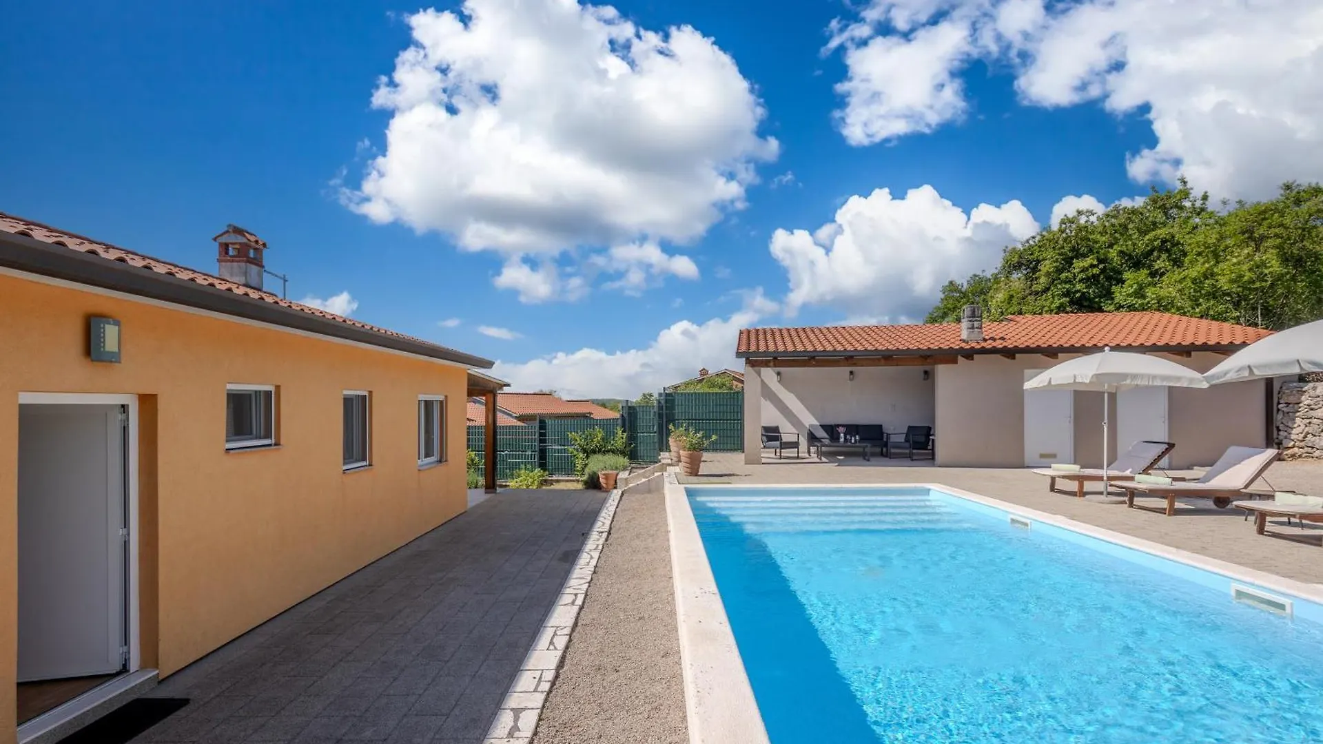 Apartment Holiday Home Aurea - Happy Rentals Labin
